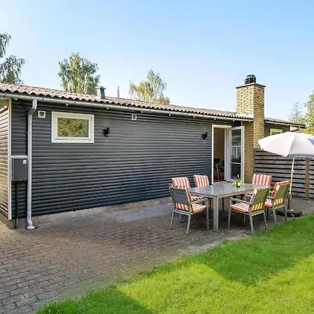 Solvpoppelvej Vaeggerlose Vi Bøtø By