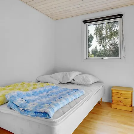 Solvpoppelvej Vaeggerlose Vi 펜션 Bøtø By